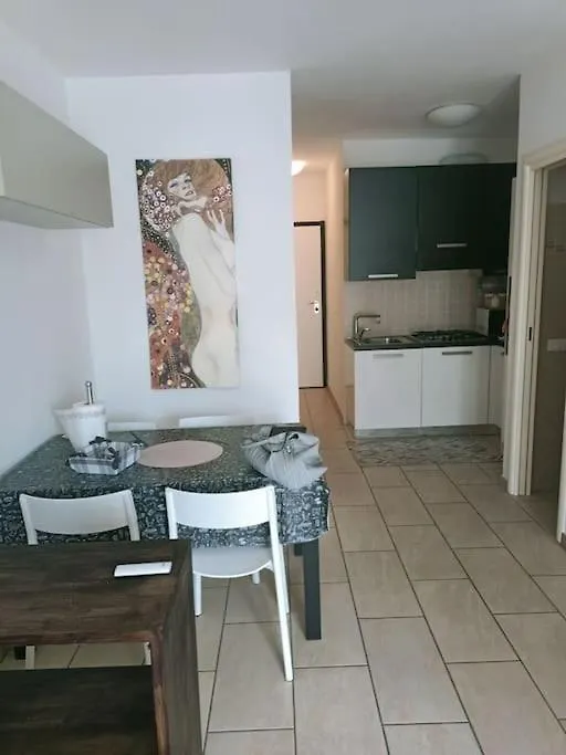 Les Demoiselles D'Avignon Apartment Casarza Ligure Italy