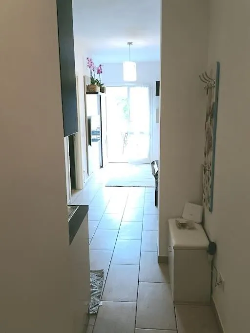 Les Demoiselles D'Avignon Apartment Casarza Ligure